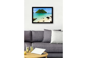 Innrammet lerretsbilde i tre - 41x56 cm - Tropisk strand med klart blått vann og frodige øyer - Turkis / Grønn / Beige - Interiør - Maleri & posters - Lerretsbilder