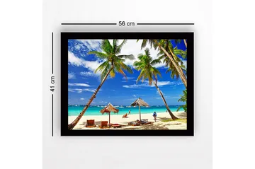 Innrammet lerretsbilde i tre - 41x56 cm - Tropisk strand med palmer og solsenger - Blå / Grønn / Beige - Interiør - Maleri & posters - Lerretsbilder