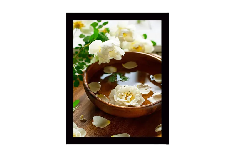 Innrammet lerretsbilde i tre - 41x56 cm - Vakker bolle med flytende blomster og kronblader, Hvit / Grønn / Brun