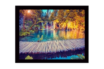 Innrammet lerretsbilde i tre - 41x56 cm - Vakker foss med klart blått vann omgitt av frodige trær og planter - Blå / Grønn / Oransje - Interiør - Maleri & posters - Lerretsbilder