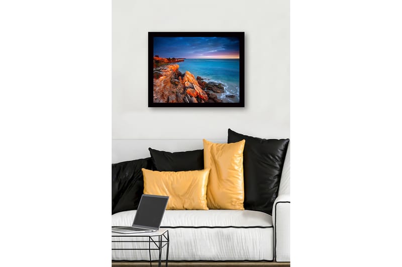 Innrammet lerretsbilde i tre - 41x56 cm - Vakker kystlinje med klipper og hav i skumringslys - Turkis / Oransje / Grå - Interiør - Maleri & posters - Lerretsbilder