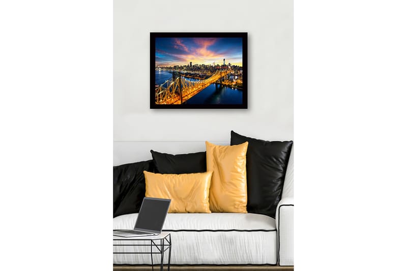 Innrammet lerretsbilde i tre - 41x56 cm - Vakkert bybilde av en bro med en glitrende skyline i bakgrunnen - Gull / Blå / Rosa - Interiør - Maleri & posters - Lerretsbilder