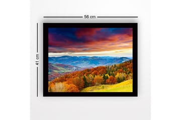 Innrammet lerretsbilde i tre - 41x56 cm - Vakkert høstlandskap med fargerike trær og fjerne fjell - Oransje / Grønn / Blå - Interiør - Maleri & posters - Lerretsbilder
