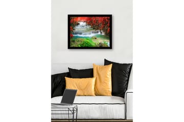 Innrammet lerretsbilde i tre - 41x56 cm - Vakre fossefall omgitt av rødbladet vegetasjon - Rød / Grønn / Turkis - Interiør - Maleri & posters - Lerretsbilder