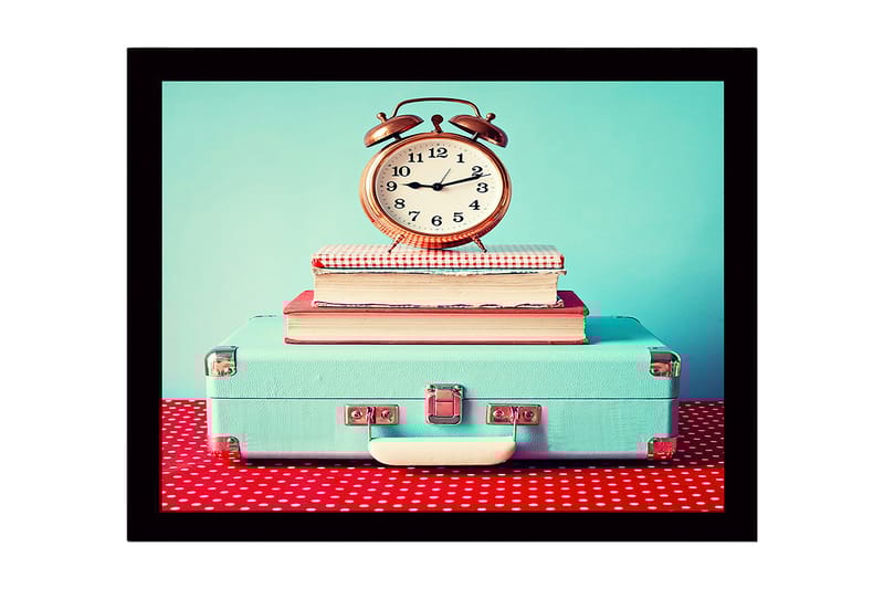 Innrammet lerretsbilde i tre - 41x56 cm - Vintage klokke på stablede bøker oppå en koffert, Turkis / Rød / Hvit