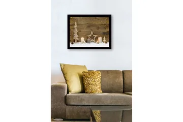 Innrammet lerretsbilde i tre - 41x56 cm - Vinterlandskap med dekorasjoner av trær og lys - Hvit / Beige / Brun - Interiør - Maleri & posters - Lerretsbilder