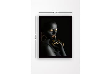 Innrammet lerretsbilde i tre - 41x56 cm - Portrett av en kvinne med svart kroppsmaling og gulldetaljer - Svart / Gull - Interiør - Maleri & posters - Lerretsbilder