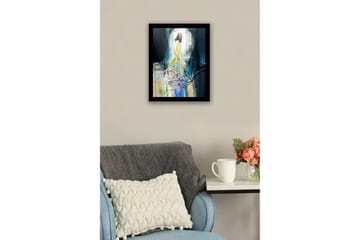 Innrammet trelerretsbilde - 41x56 cm - Elegant kvinne i gul kjole som beveger seg gjennom et drømmeaktig miljø - Gul / Blå / Svart - Interiør - Maleri & posters - Lerretsbilder