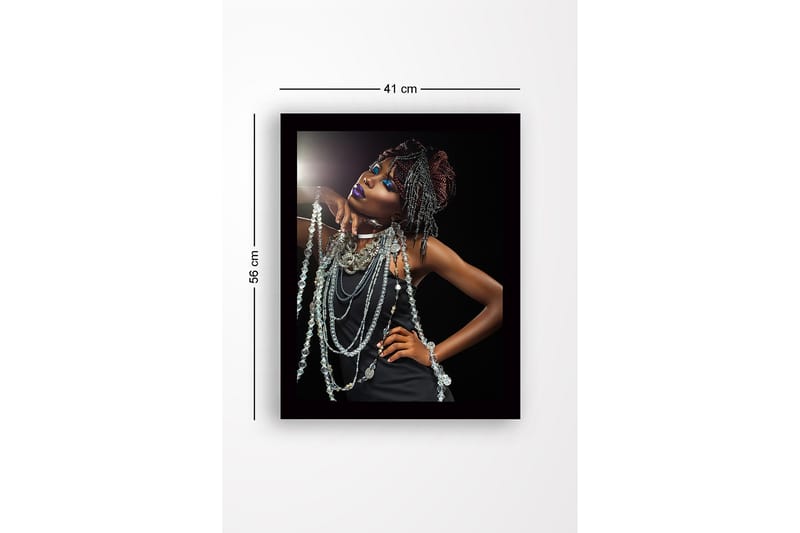Innrammet trelerretsbilde - 41x56 cm - Elegant kvinne med glitrende smykker og dramatisk sminke - Svart / Sølv / Lilla - Interiør - Maleri & posters - Lerretsbilder
