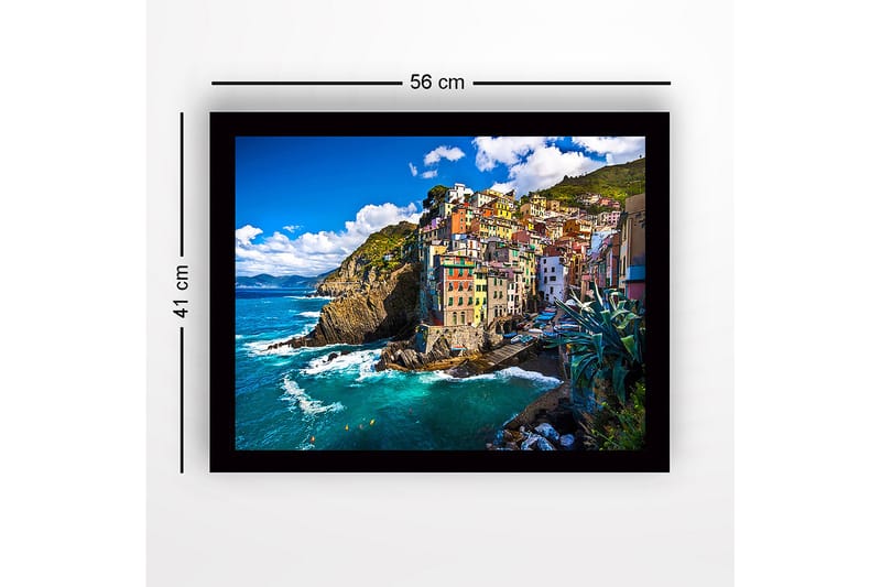 Innrammet trelerretsbilde - 41x56 cm - Fargerike hus på en steinete kystlinje - Blå / Grønn / Gul - Interiør - Maleri & posters - Lerretsbilder