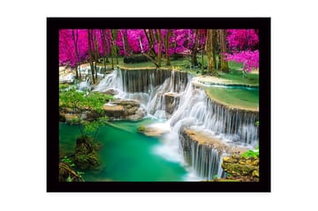 Innrammet trelerretsbilde - 41x56 cm - Foss omgitt av frodig grøntområde og rosa trær - Turkis / Grønn / Rosa - Interiør - Maleri & posters - Lerretsbilder