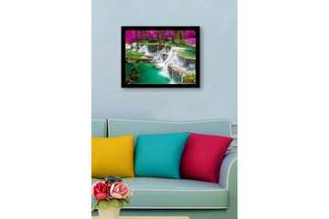 Innrammet trelerretsbilde - 41x56 cm - Foss omgitt av frodig grøntområde og rosa trær - Turkis / Grønn / Rosa - Interiør - Maleri & posters - Lerretsbilder