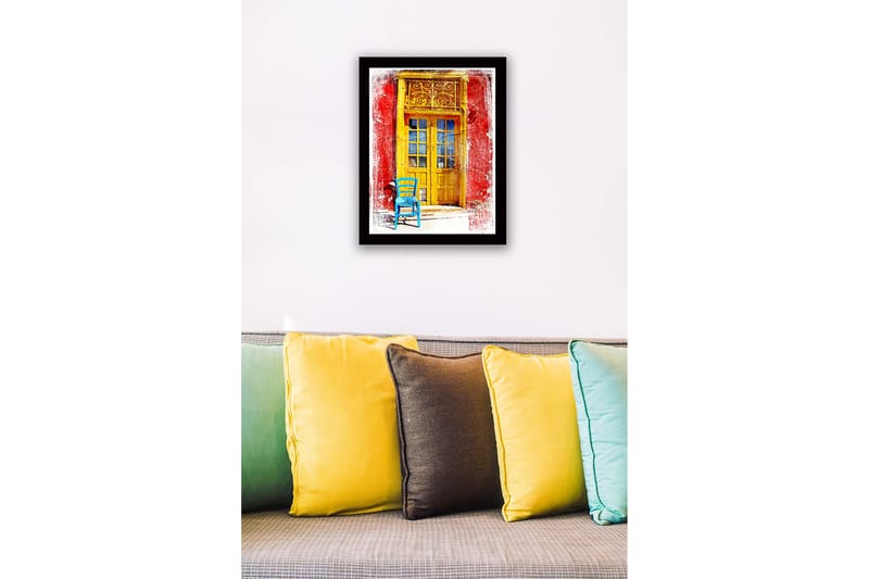 Innrammet trelerretsbilde - 41x56 cm - Gyllen dør med en blå stol foran på en rød vegg - Gul / Blå / Rød - Interiør - Maleri & posters - Lerretsbilder