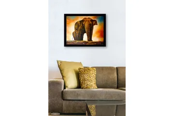 Innrammet trelerretsbilde - 41x56 cm - Storslått elefant med en kalv som står nær moren sin - Brun / Oransje / Beige - Interiør - Maleri & posters - Lerretsbilder