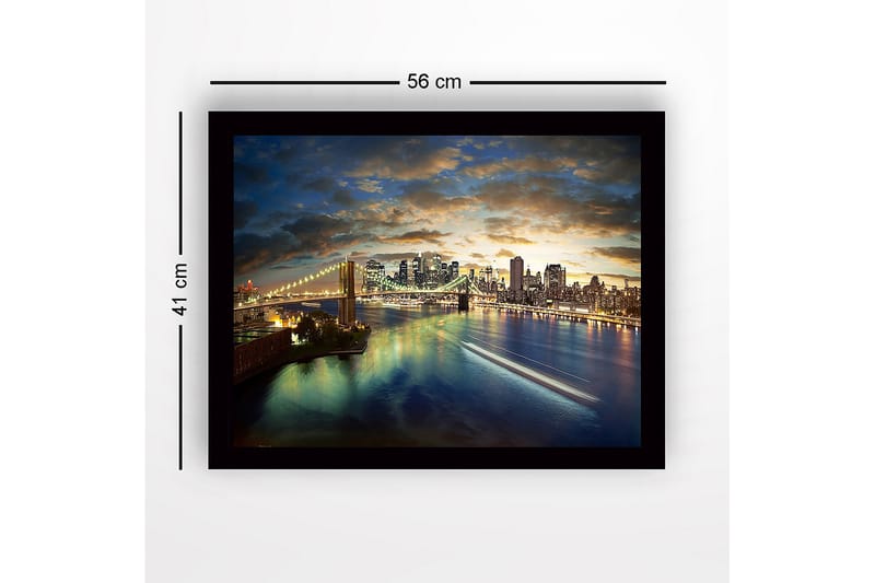 Innrammet trelerretsbilde - 41x56 cm - Storslått utsikt over en by i skumringen med en bro som spenner over vannet - Blå / Gull / Grønn - Interiør - Maleri & posters - Lerretsbilder