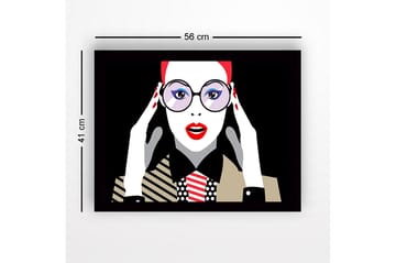 Innrammet trelerretsbilde - 41x56 cm - Portrett av en kvinne med store briller og rød leppestift - Rød / Svart / Hvit - Interiør - Maleri & posters - Lerretsbilder