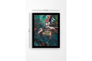 Innrammet trelerretsbilde - 41x56 cm - Portrett av en kvinne omgitt av tropiske planter med et detaljert halskjede - Turkis / Grønn / Oransje - Interiør - Maleri & posters - Lerretsbilder