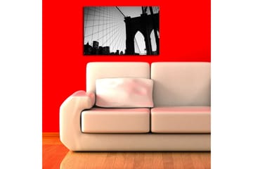 Lerret 70x45 cm - Silhuett av Brooklyn Bridge mot en dramatisk himmel - Svart / Grå - Interiør - Maleri & posters - Lerretsbilder