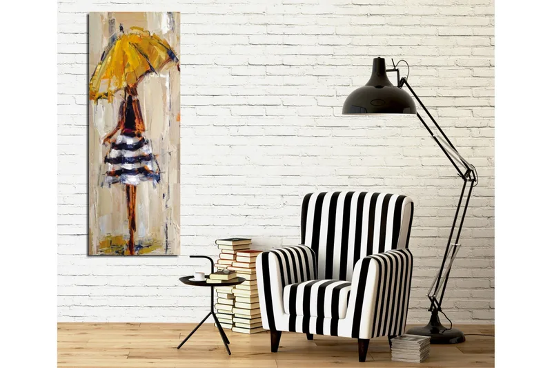 Lerretsbilde 30x80 cm - Kvinne med gul paraply og stripete kjole - Gul / Svart / Hvit - Interiør - Maleri & posters - Lerretsbilder