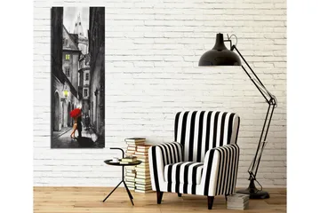 Lerretsbilde 30x80 cm - Kvinne med rød paraply i en mørk bakgate - Rød / Svart / Grå - Interiør - Maleri & posters - Lerretsbilder