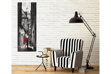 Lerretsbilde 30x80 cm - Kvinne med rød paraply i en mørk bakgate - Rød / Svart / Grå - Interiør - Maleri & posters - Lerretsbilder