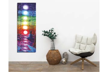 Lerretsbilde 30x80 cm - Mediterende figur omgitt av fargerike chakraer i et skogsmiljø - Lilla / Grønn / Oransje - Interiør - Maleri & posters - Lerretsbilder