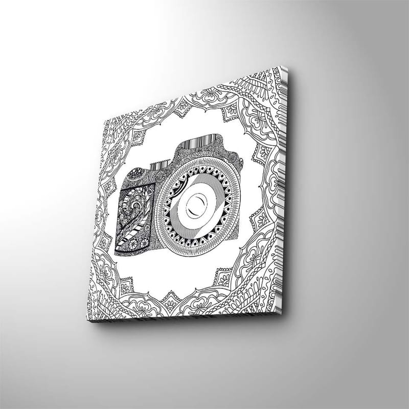 Lerretsbilde 45x45 cm - Detaljert illustrasjon av et kamera omgitt av ornamentale mønstre - Svart / Hvit - Interiør - Maleri & posters - Lerretsbilder