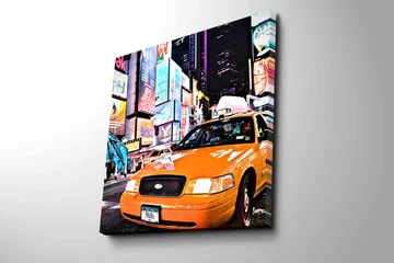 Lerretsbilde 45x45 cm - Drosjer i neonbelyst bymiljø - Oransje / Svart / Blå - Interiør - Maleri & posters - Lerretsbilder