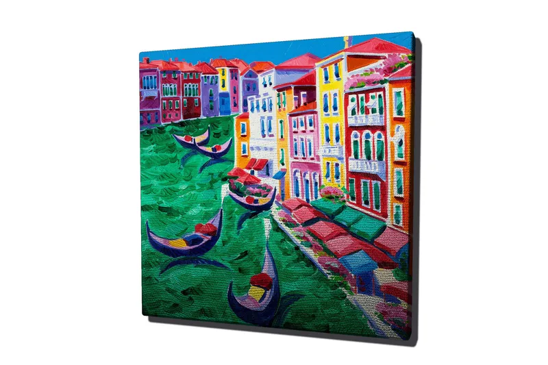 Lerretsbilde 45x45 cm - Fargerik utsikt over en kanal med gondoler og fargerike bygninger - Grønn / Rød / Blå - Interiør - Maleri & posters - Lerretsbilder