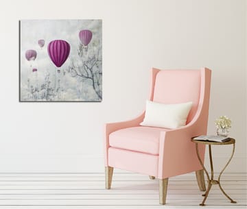 Lerretsbilde 45x45 cm - Flere lilla ballonger som svever over en tåkete himmel - Lilla / Grå / Hvit - Interiør - Maleri & posters - Lerretsbilder