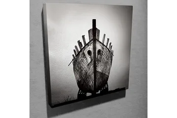 Lerretsbilde 45x45 cm - Gammel båt med slitt trekonstruksjon - Svart / Grå - Interiør - Maleri & posters - Lerretsbilder
