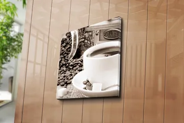 Lerretsbilde 45x45 cm - Kopp kaffe omgitt av kaffebønner og sukkerbiter - Brun / Hvit / Grå - Interiør - Maleri & posters - Lerretsbilder