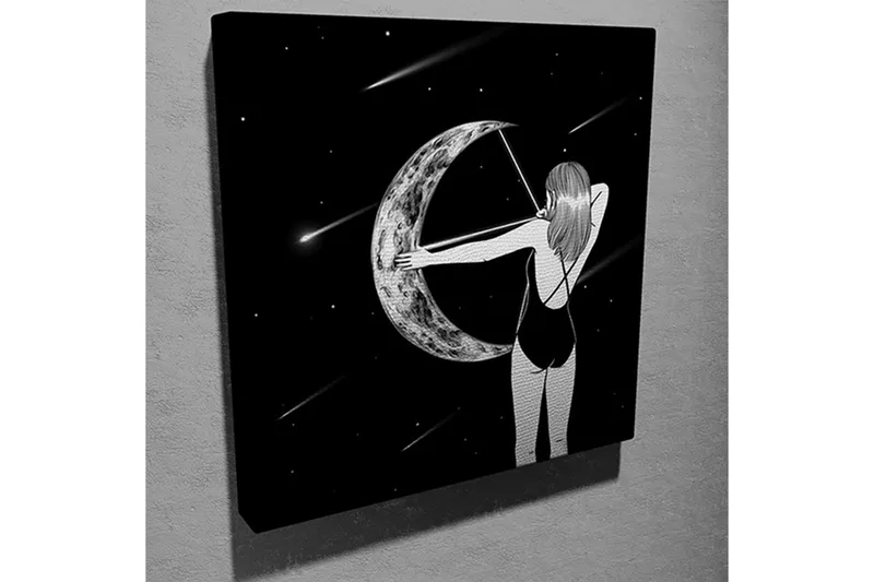 Lerretsbilde 45x45 cm - Kvinne som skyter en pil mot månen - Svart / Grå / Hvit - Interiør - Maleri & posters - Lerretsbilder