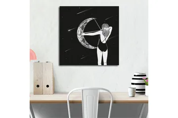Lerretsbilde 45x45 cm - Kvinne som skyter en pil mot månen - Svart / Grå / Hvit - Interiør - Maleri & posters - Lerretsbilder