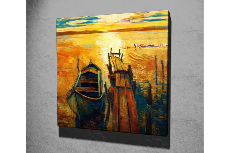 Lerretsbilde 45x45 cm - Solnedgang over en rolig innsjø med en båt ved en brygge - Gull / Blå / Grønn - Interiør - Maleri & posters - Lerretsbilder