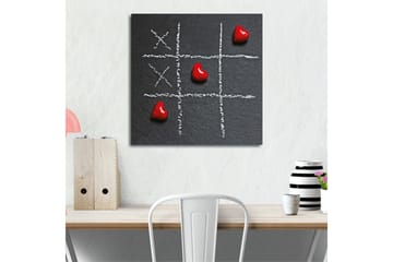 Lerretsbilde 45x45 cm - Spillbrett for tre på rad med hjerter som spillbrikker - Rød / Hvit / Svart - Interiør - Maleri & posters - Lerretsbilder