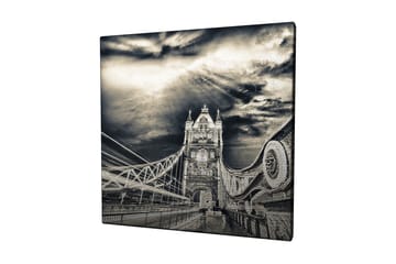 Lerretsbilde 45x45 cm - Svart-hvitt-bilde av Tower Bridge med dramatiske skyer i bakgrunnen - Svart / Hvit / Grå - Interiør - Maleri & posters - Lerretsbilder