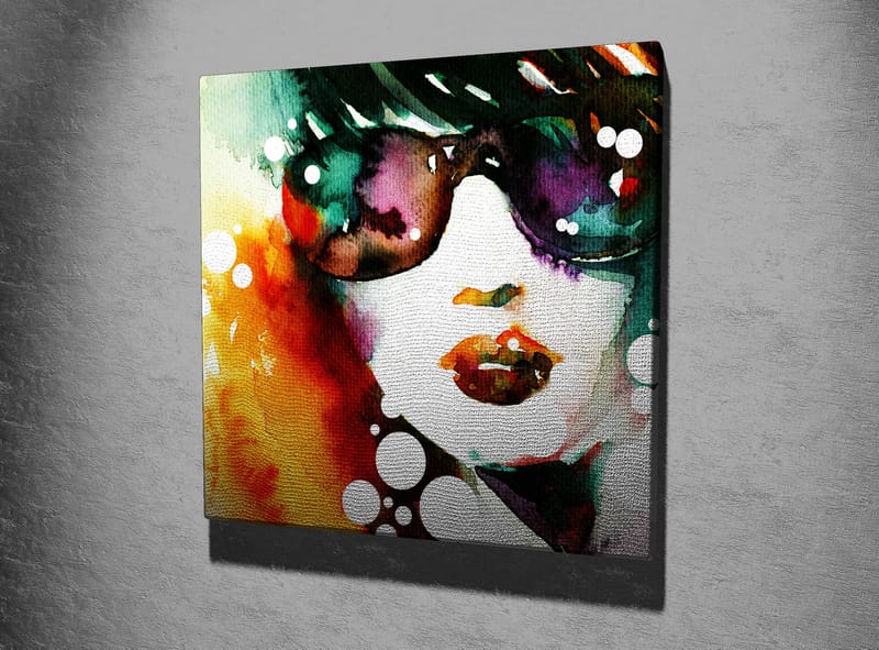 Lerretsbilde 45x45 cm - Portrett av en kvinne med solbriller og fargerik bakgrunn - Grønn / Oransje / Lilla - Interiør - Maleri & posters - Lerretsbilder