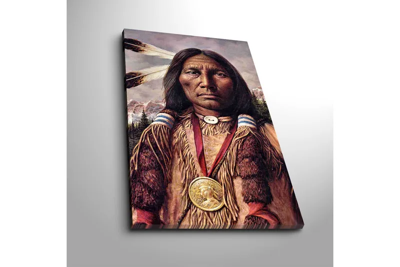 Lerretsbilde 45x70 cm - Portrett av et urfolk med tradisjonelle klær og smykker - Brun / Beige / Svart - Interiør - Maleri & posters - Lerretsbilder