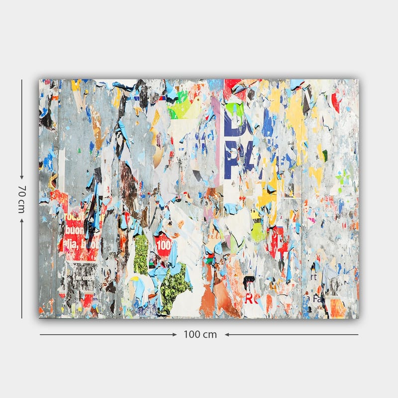 Lerretsbilde 70x100 cm - Abstrakt komposisjon av fargerike, slitte plakater og klistremerker som skaper en dynamisk og teksturert overflate - Grå / Blå / Oransje - Interiør - Maleri & posters - Lerretsbilder