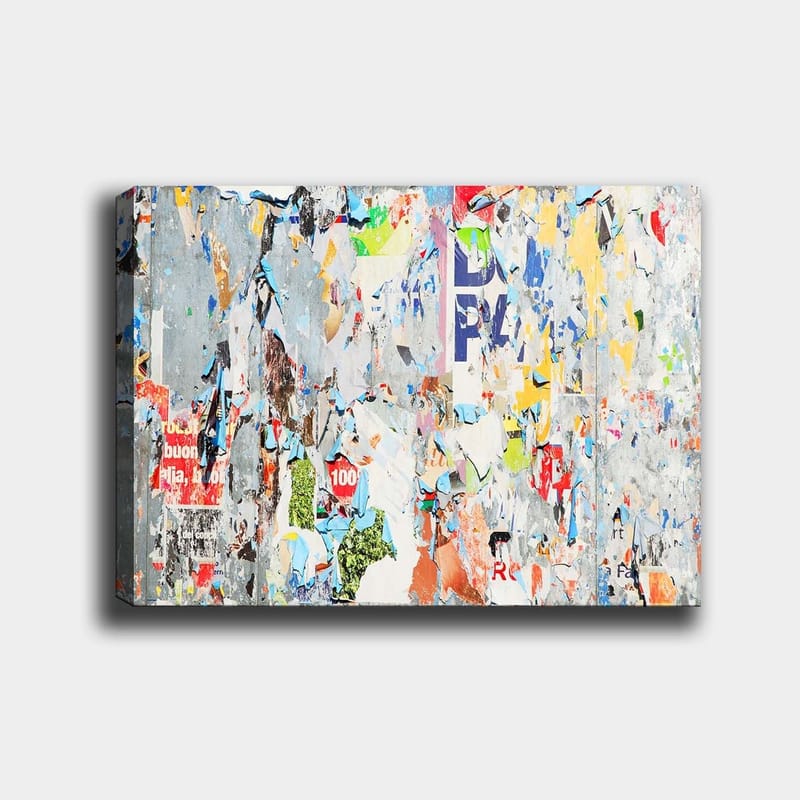 Lerretsbilde 70x100 cm - Abstrakt komposisjon av fargerike, slitte plakater og klistremerker som skaper en dynamisk og teksturert overflate - Grå / Blå / Oransje - Interiør - Maleri & posters - Lerretsbilder