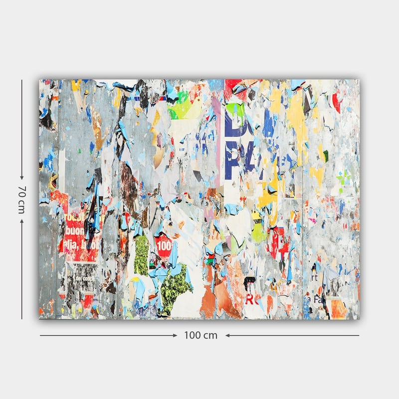 Lerretsbilde 70x100 cm - Abstrakt komposisjon av fargerike, slitte plakater og klistremerker som skaper en dynamisk og teksturert overflate - Grå / Blå / Oransje - Interiør - Maleri & posters - Lerretsbilder
