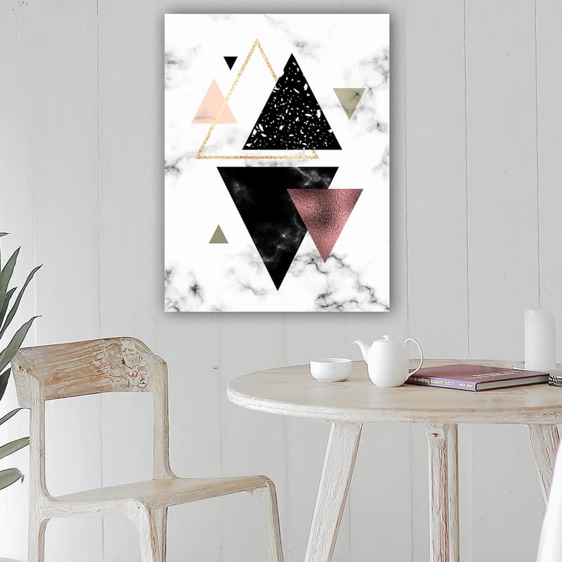 Lerretsbilde 70x100 cm - Abstrakt komposisjon av trekanter i forskjellige former og farger - Svart / Rosa / Gull - Interiør - Maleri & posters - Lerretsbilder