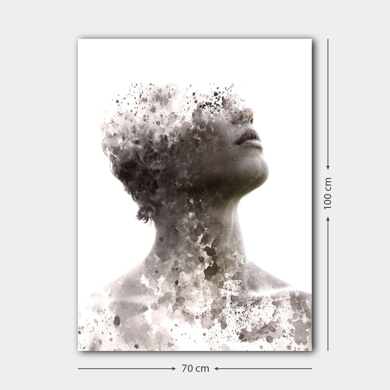 Lerretsbilde 70x100 cm - Abstrakt portrett av en person der ansiktet gradvis forsvinner i en tåke av farger og former - Grå / Svart / Hvit - Interiør - Maleri & posters - Lerretsbilder