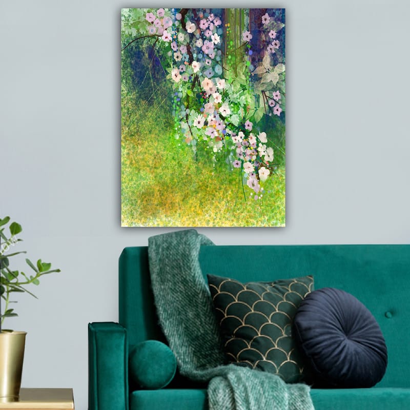 Lerretsbilde 70x100 cm - Blomstrende grener med rosa og hvite blomster i et frodig miljø - Rosa / Grønn / Hvit - Interiør - Maleri & posters - Lerretsbilder