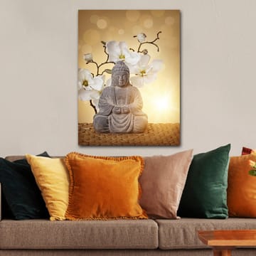 Lerretsbilde 70x100 cm - Buddha-statue omgitt av hvite blomster og en myk, gyllen bakgrunn - Grå / Hvit / Gyllen - Interiør - Maleri & posters - Lerretsbilder