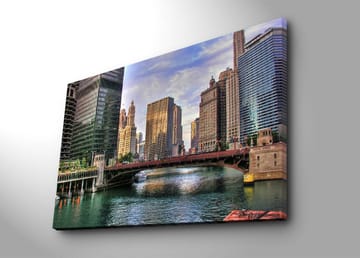 Lerretsbilde 70x100 cm - Bysilhuett med moderne skyskrapere og en bro over en vannvei - Blå / Grønn / Beige - Interiør - Maleri & posters - Lerretsbilder