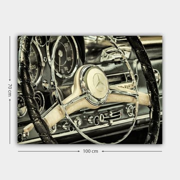 Lerretsbilde 70x100 cm - Detaljert nærbilde av rattet og dashbordet i en klassisk bil - Sølv / Svart / Beige - Interiør - Maleri & posters - Lerretsbilder