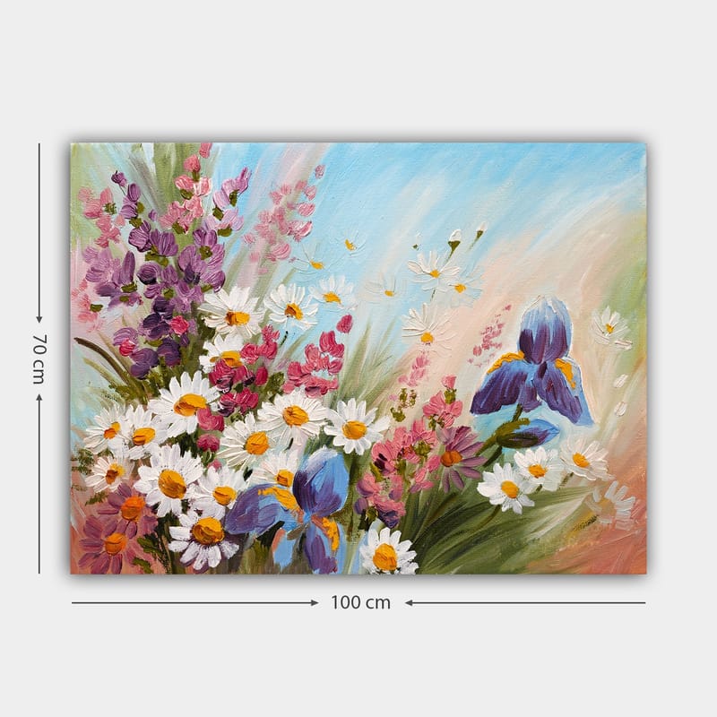 Lerretsbilde 70x100 cm - Fargerik blomsterbukett, inkludert iris og tusenfryd, som fanger en livlig sommerfølelse - Lilla / Hvit / Grønn - Interiør - Maleri & posters - Lerretsbilder