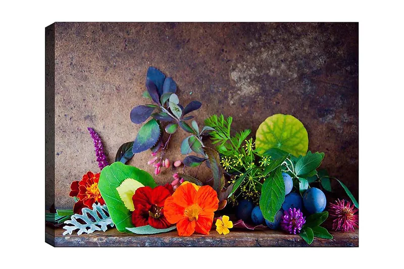 Lerretsbilde 70x100 cm - Fargerik komposisjon av blomster og grønne blader, Rød / Grønn / Lilla